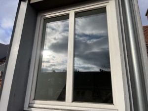 Sauberes Fenster nach der Glasreinigung und Fensterreinigung in München Sauberes Fenster nach der Glasreinigung und Fensterreinigung in München